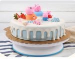 Revolving cake stand