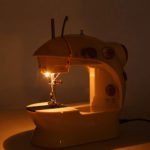 Mini Sewing Machine - صورة 7