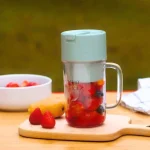 Mini Juicer with handle & straw - صورة 6