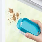 4-in-1 Glass Cleaner Brush with Built-In Spray Bottle - صورة 8