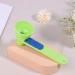 Versatile 2-In-1 Funnel & Scoop for Supplements - Image 3