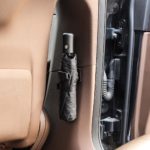 Versatile Car Seat Hooks for Umbrella & Storage Solutions - Image 7