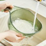 Clear Plastic Rice Washing Bowl with Drainage Holes - صورة 5